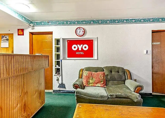 Oyo Downtown I-74 Peoria